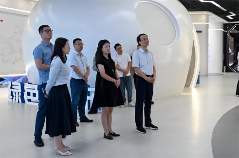 无锡市委研究室考察调研人生就是博官网股份