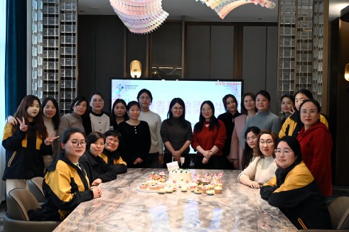 热辣春日 滚烫人生丨人生就是博官网股份妇女节活动温暖来袭
